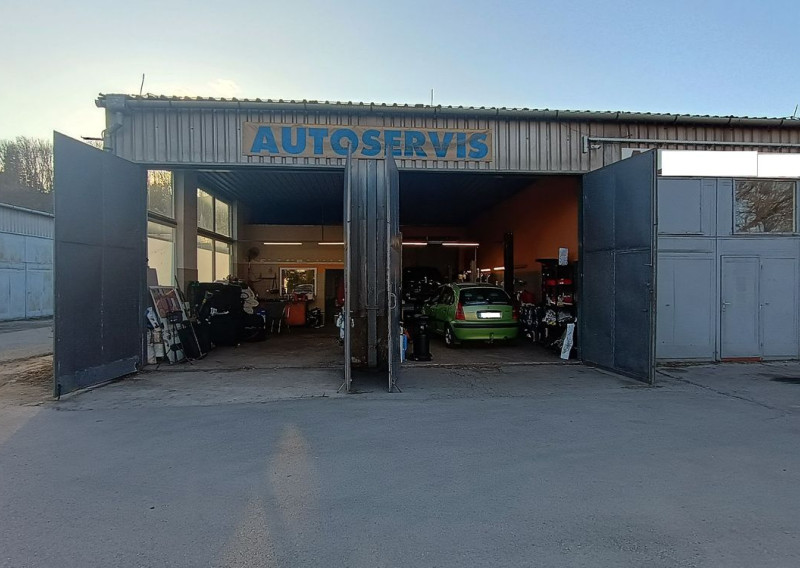 ZABEHNUTÝ AUTOSERVIS NA ODSTÚPENIE, KOŠICE - JUH 